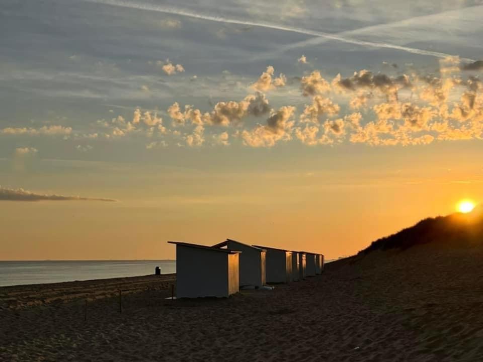 Appartement Residentie Astrid Met Private Parking Bredene Exteriör bild