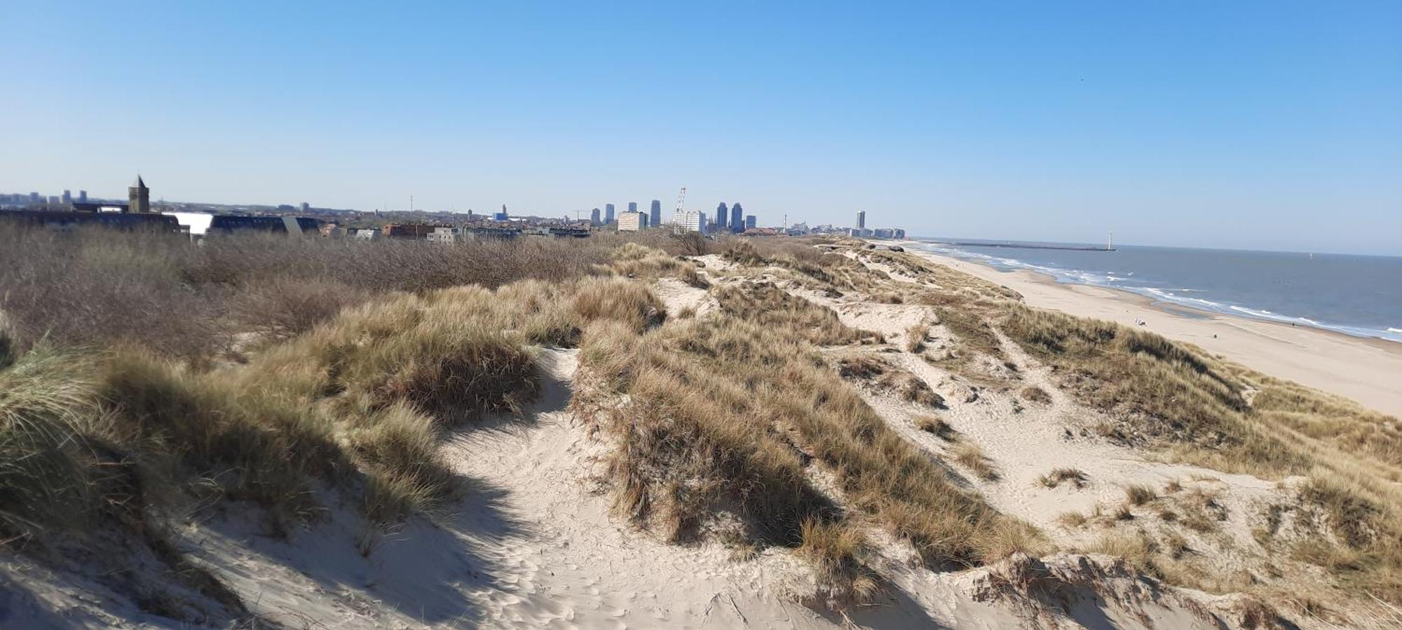 Appartement Residentie Astrid Met Private Parking Bredene Exteriör bild